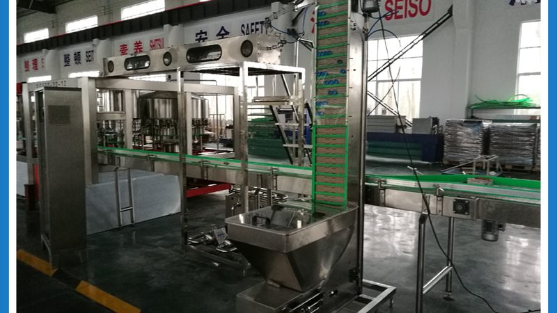炒菜机内胆材质粘锅，真的会释放有毒物质吗？**